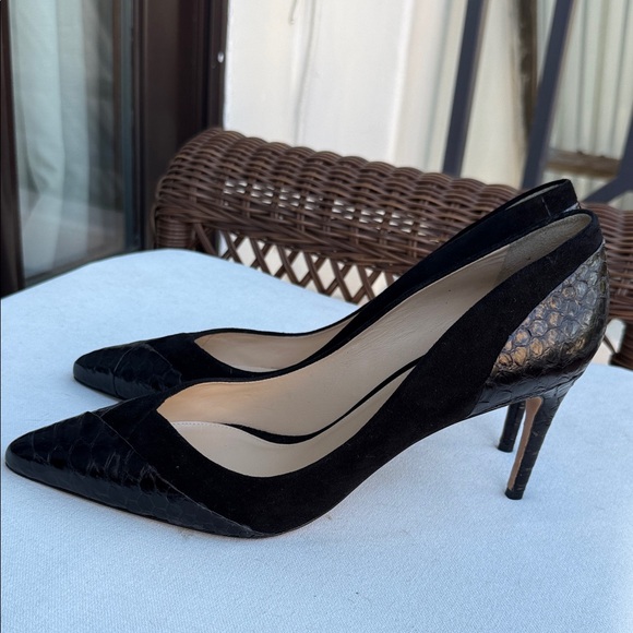 Alexandre Birman Black Textured Heels - Picture 2 of 6